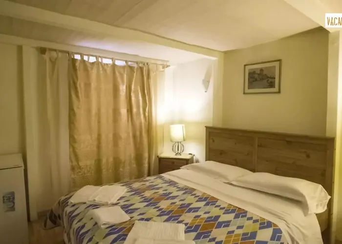 アル パンテオン コン トーマス マン ベッド・アンド・ブレックファスト 3*