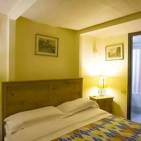 Al Pantheon Con Thomas Mann Bed & Breakfast Roma