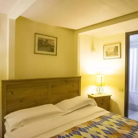 Al Pantheon Con Thomas Mann 3* Rom