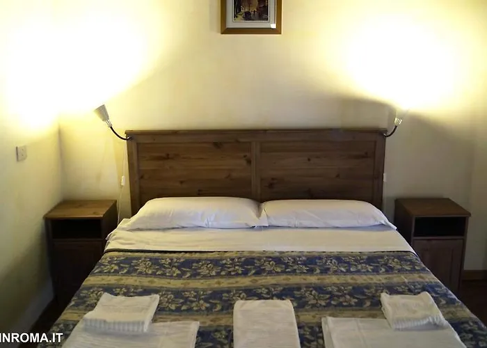 Al Pantheon Con Thomas Mann فندق مبيت وإفطار