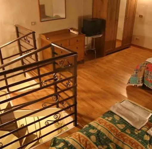 Al Pantheon Con Thomas Mann روما